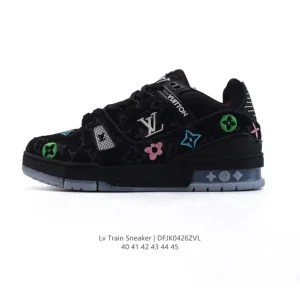 Louis Vuitton Trainer Sneaker Low Men's Fashion Luxury Shoes