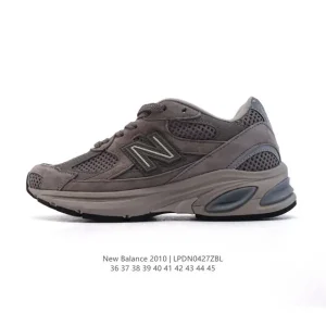 New Balance Made in UK Autumn Vintage Chunky Sneakers for Men and Women