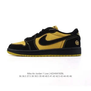 Nike Dunk Low Retro Classic Basketball Sneaker with Leather Upper