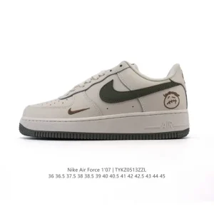 Nike Air Force 1 '07 Low White Leather Sneakers with Air Cushioning