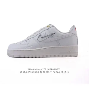Nike Air Force 1 '07 Low White Leather Sneakers with Air Cushioning