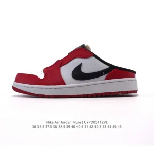 Jordan Mule Golf Slippers - Classic Chicago Style with Durability