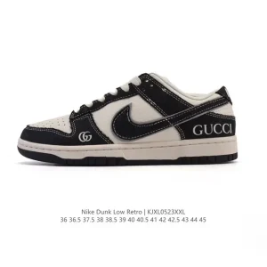 Nike Dunk Low Retro Vintage Basketball Sneakers in Leather and Synthetic Materials