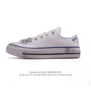 Converse Chuck Taylor All Star Low Top Classic Canvas Sneakers