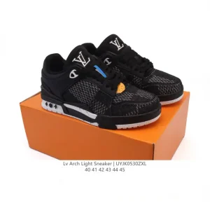 Louis Vuitton Trainer Sneaker Low Men's Fashion Luxury Shoes