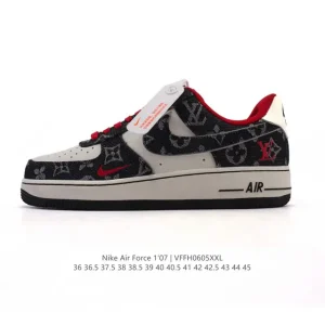 Nike Air Force 1 '07 Low White Leather Sneakers with Air Cushion