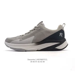 Descente Chron Retro Outdoor Hiking Shoes for Men