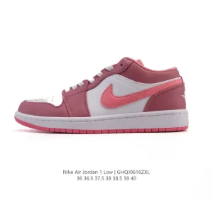 Jordan Air 1 Low Retro Basketball Shoes in Classic Leather