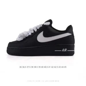Nike Air Force 1 '07 Low Top Sneakers with Leather Upper and Air Cushioning