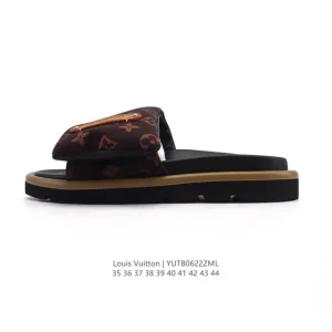 Louis Vuitton Men's Women's Beach Slippers Sandals Comfortable Lightweight