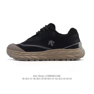 Descente Chron Retro Outdoor Hiking Sneakers for Men and Women