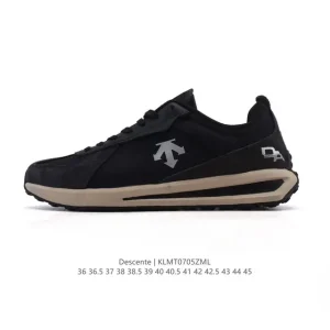 Descente Chron Retro Canvas Unisex Sneakers for Casual and Outdoor Wear