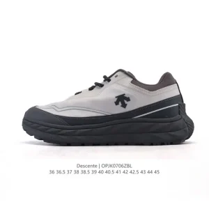 Descente Chron Retro Canvas Sneakers for Men and Women