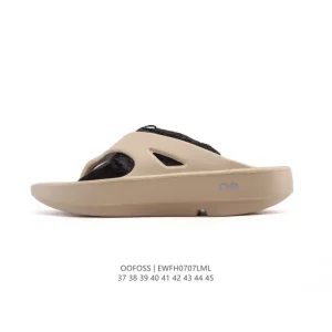 Oofos Slippers for Men and Women with Arch Support and Shock Absorption