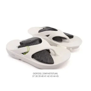 Oofos Slippers for Men and Women with Arch Support