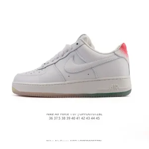 Nike Air Force 1 '07 Low White Leather Sneakers with Air Cushion