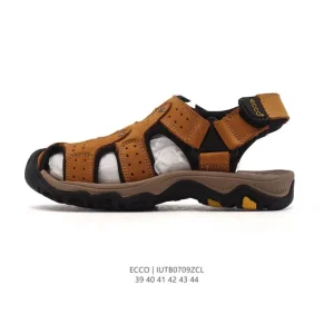 ECCO Men's Bariya Sandals with Adjustable Strap and Rubber Sole
