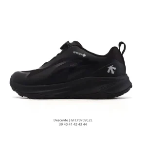 Descente Chron Retro Fabric Casual Sneakers for Men