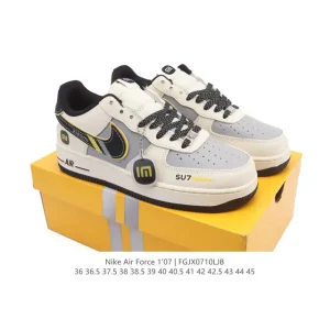 Nike Air Force 1 '07 Low White Leather Sneakers with Air Cushion