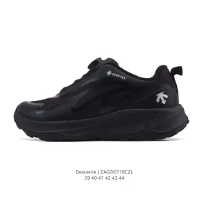 Descente Chron Retro Fabric Men's Casual Sneakers for Outdoor and Daily Wear