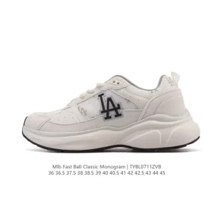 MLB Fast Ball Classic Monogram 25Ss New York Yankees Sneakers