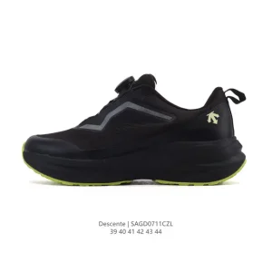Descente Chron Retro Fabric Casual Sneakers for Men