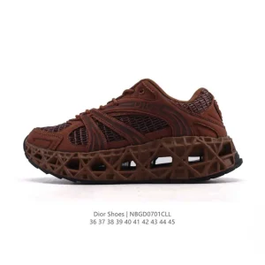 Dior B30 Low-Top Retro Sneakers with Thick Sole