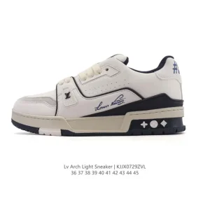 Louis Vuitton Trainer Low Fashion Sneaker with Thick Sole and 3D Logo