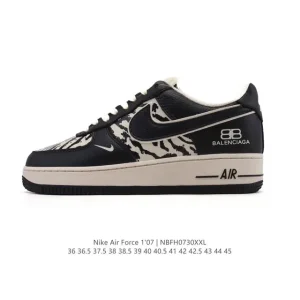Nike Air Force 1 '07 Low White Leather Sneakers with Air Cushion