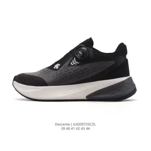 Descente Chron Retro Fabric Casual Sneakers for Men