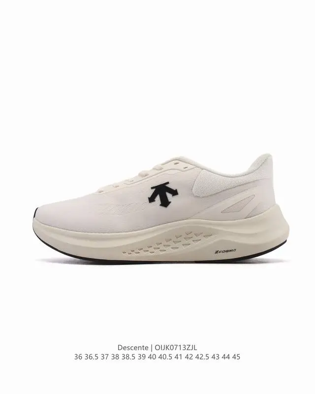 Descente Chron Retro Fabric Unisex Casual Sneakers for Men and Women - Image 2