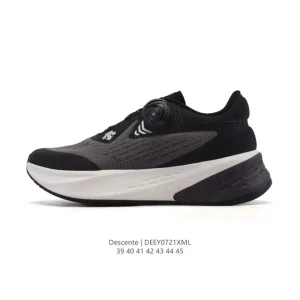 Descente Chron Retro Fabric Casual Sneakers for Men