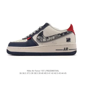 Nike Air Force 1 '07 Low White Leather Sneakers with Air Cushion Sole