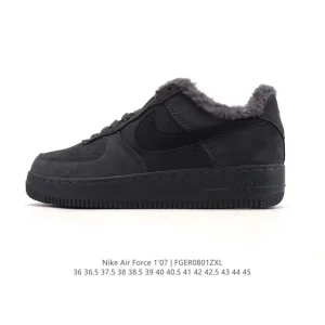 Nike Air Force 1 '07 Low Winter Boots with Cushioning Technology
