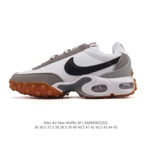 Nike Air Max Waffle Sp Action Green Running Shoes