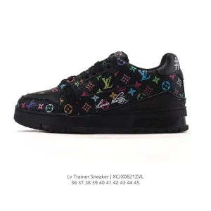 Louis Vuitton Trainer Low Fashion Sneaker with Thick Sole and 3D Logo