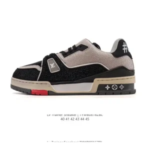 Louis Vuitton Trainer Sneaker Low Men's Luxury Fashion Sneaker