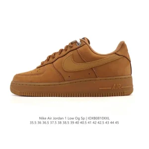 Nike Air Force 1 07 Low White Sneakers with Air Cushion Sole