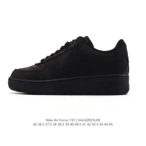 Nike Air Force 1 '07 Low White Leather Sneakers with Air Cushioning