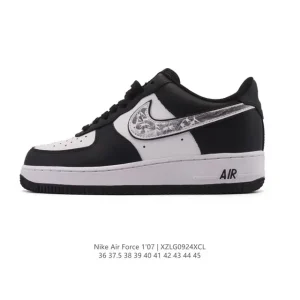 Nike Air Force 1 07 Low White Leather Sneakers with Air Cushioning