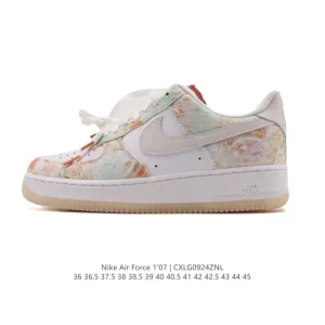 Nike Air Force 1 07 Low White Leather Sneakers with Air Cushioning
