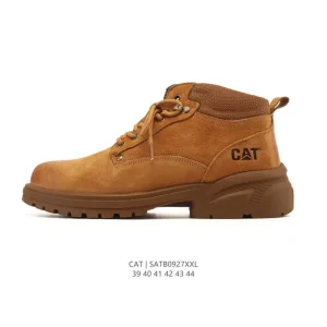Cat Men's Classic Leather Chelsea Boots with Chunky Sole