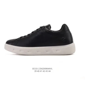 ECCO Men's Lightweight Breathable Outdoor Casual Sneakers