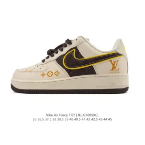 Nike Air Force 1 07 Low White Leather Sneakers with Air Cushion
