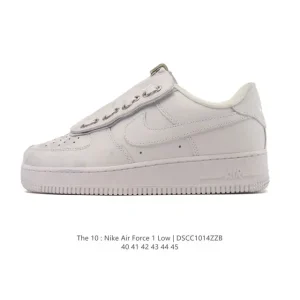 Nike Air Force 1 '07 Low White Leather Sneakers with Air Cushioning