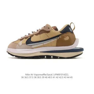 Nike Sacai Vaporwaffle Chukka Sneaker CV1363