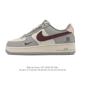 Nike Dunk Low Retro Vintage Basketball Sneakers with Double Laces