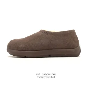 UGG Classic Retro Low-Top Boots with Wool Lining and Rubber Sole