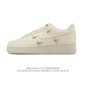 Nike Air Force 1 '07 Low White Leather Sneakers with Air Cushioning