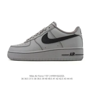 Nike Air Force 1 '07 Low White Leather Sneakers with Air Cushioning